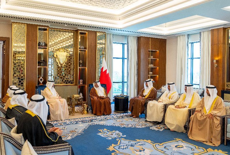 HRH the Deputy King receives the Chairman of the Bahrain Businessmen's Association and members of the Board of Directors